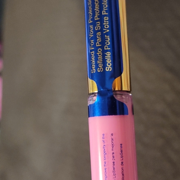 Senegence Lipsense - Picture 2 of 4